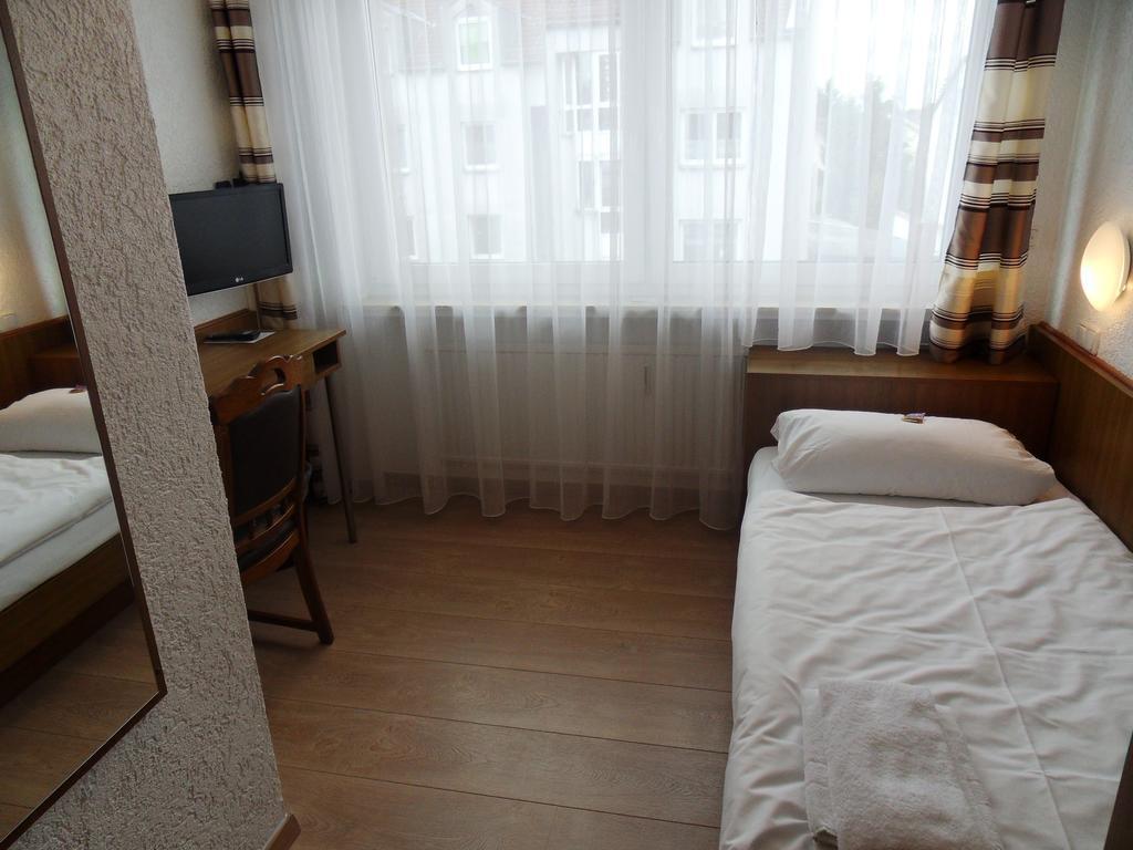 Hotel Linnert ヴァイターシュタット 部屋 写真