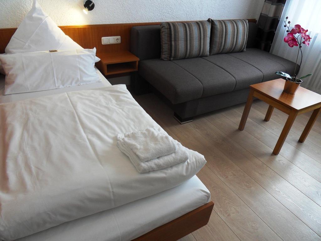 Hotel Linnert ヴァイターシュタット 部屋 写真