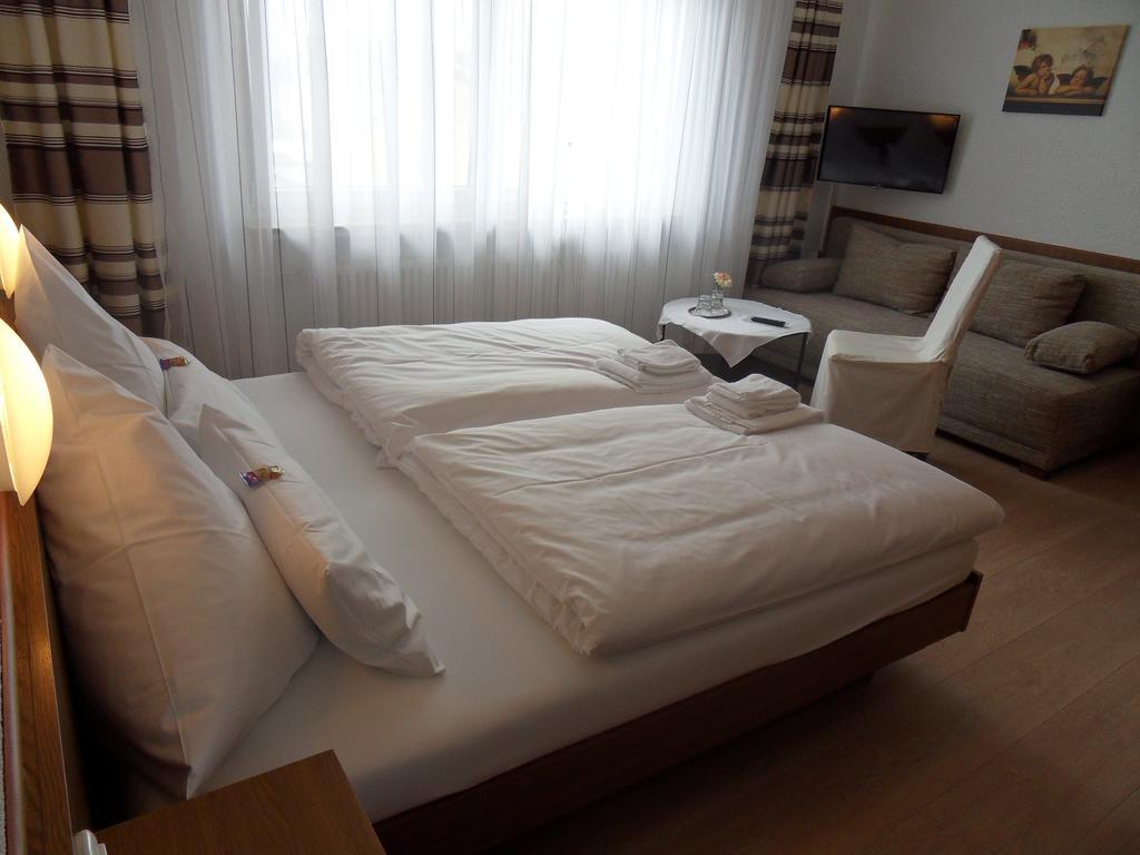 Hotel Linnert ヴァイターシュタット 部屋 写真
